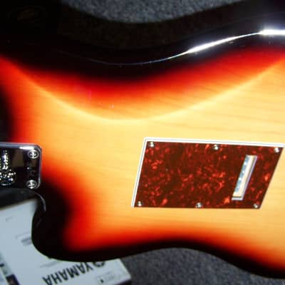 Tagima TW-61 Sunburst  Offset body electric guitar with Fender Tweed gig bag image 9