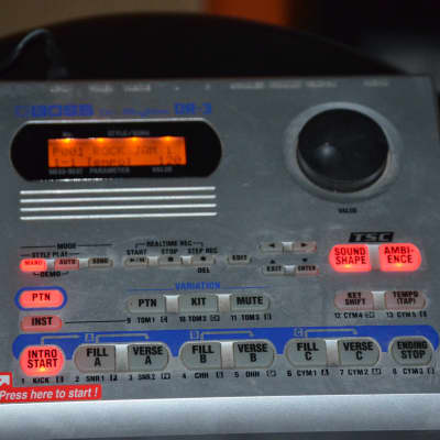 Boss DR-3 Dr. Rhythm 2003 - 2020 - Gray beats jam practice record studio drum machine