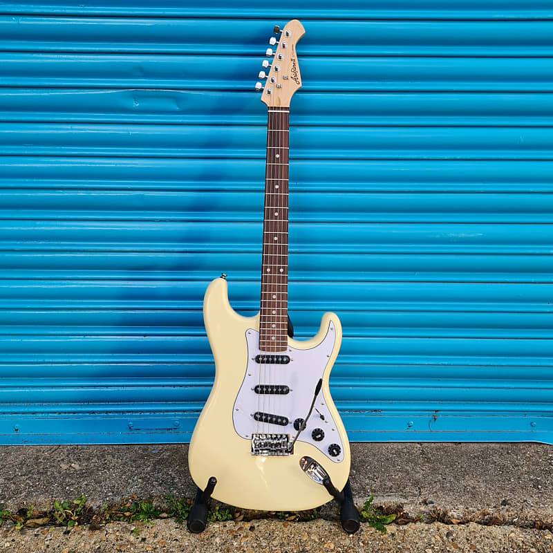 Aria STG-003 Electric Guitar Vintage White Right Handed image 1