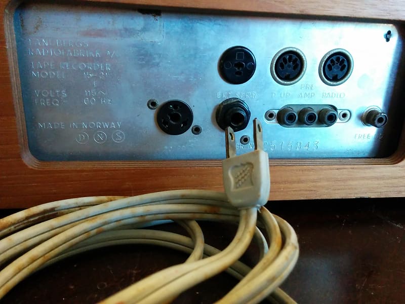 Tandberg Series 15 Two-Track Reel to Reel Tape Recorder R2R 15-21 1965 MCM  Wood, Grey Steel