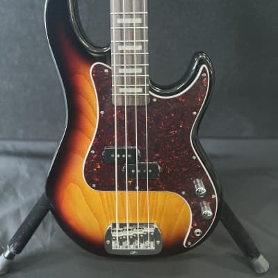 G&L LB-100 Tribute Series 4 String Bass  3 Tone Sunburst  9lbs!  New! image 12