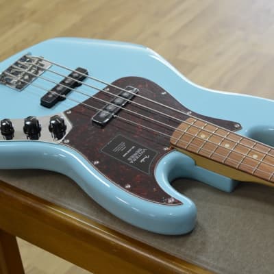 Fender Vintera '60s Jazz Bass Daphne Blue Electric Bass Guitar & Case image 8
