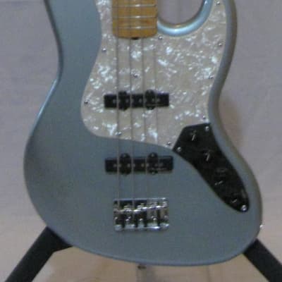 Fender Custom Shop 2004 Custom Classic Jazz Bass IV w/OHSC - Ice Blue Metallic for sale