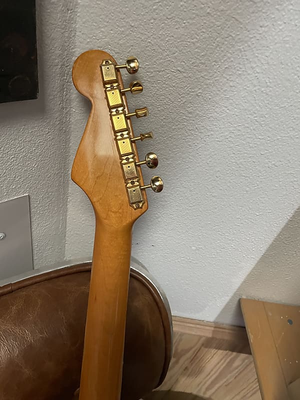 Fender American Vintage '62 Stratocaster 1985 - 1989 (Corona