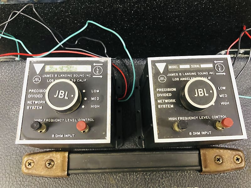 JBL LX4-2 ネットワーク ペア 8 Ω - オーディオ機器
