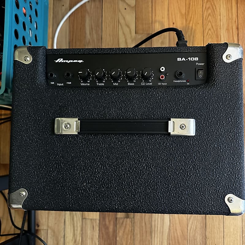 Ampeg BA-108 25-Watt 1x8