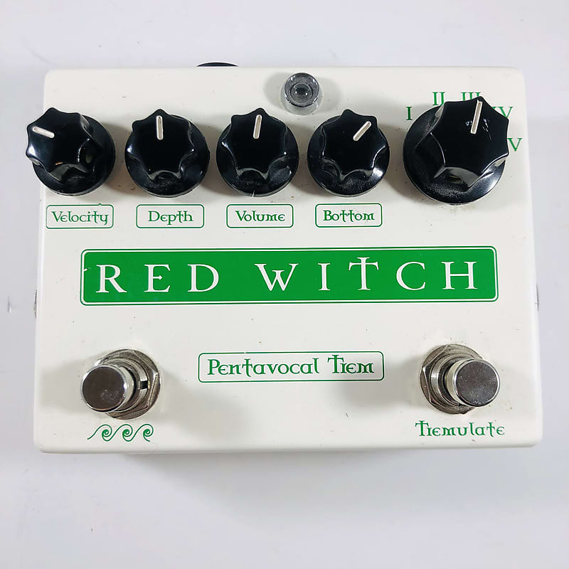 Red Witch Pentavocal Tremolo