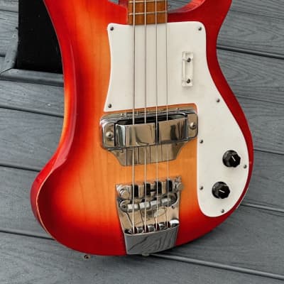 Rickenbacker 4000 Bass 1967 - an ultra rare 4000S in a stunning Fireglo this is as rare as these get ! image 4