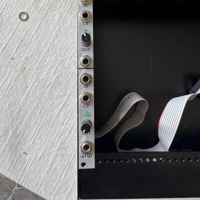 その他 2hp VCA 2hp VCA - Eurorack Module on ModularGrid