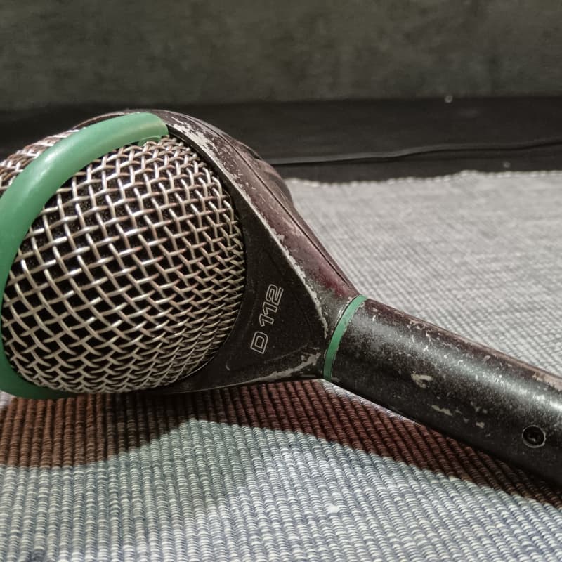 AKG C417-L micro cravate pour amplifier la voix