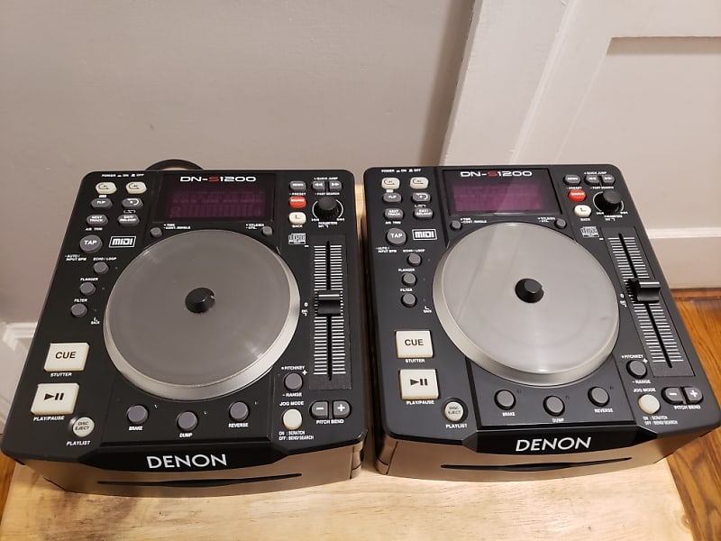 Denon DJ DN-S1200 DN-S1200 CD/USB Media Player & Controller 2010's - black