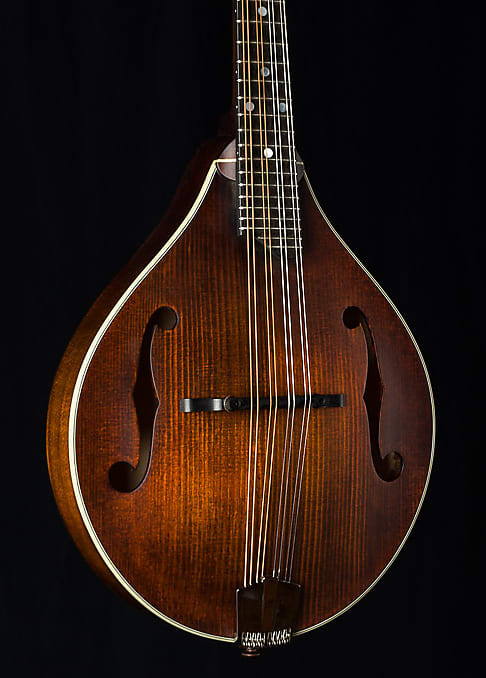 Eastman MD-305 マンドリン Antique Red Eastman MD305 A-Style Mandolin With Case - Banjo Ben's