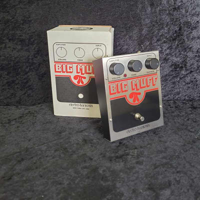 Electro-Harmonix BIG MUFF Distortion Guitar Effects Pedal (Nashville, Tennessee) image 1