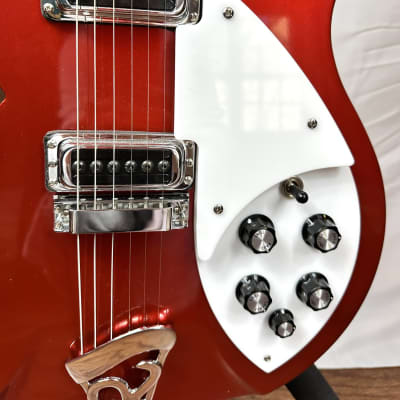 Rickenbacker 330 2014 - Ruby Red - Mint! image 6