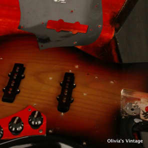 original 1977 Fender JAZZ BASS Sunburst w/GOLD pickguard image 25