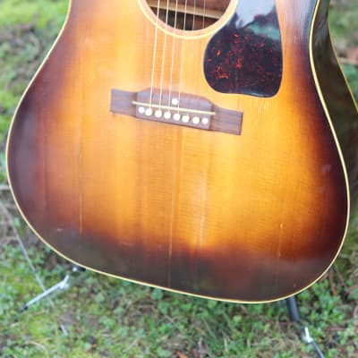 Gibson J 45 1950's  - sunburst image 2