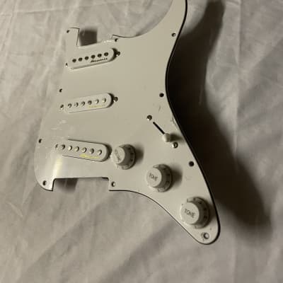 Unbranded Stratocaster Style Loaded Pickguard SSS Single Coil White image 5