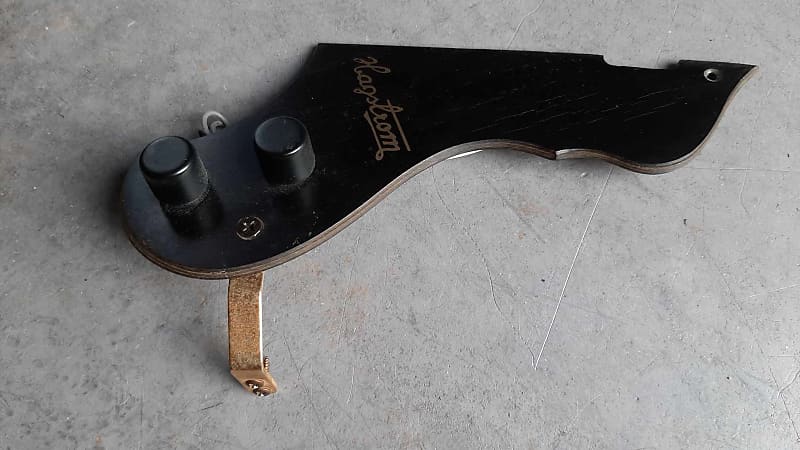 Loaded hnobs and pots hagstrom HL 550 Pickguard - Black and Gold bracket image 1