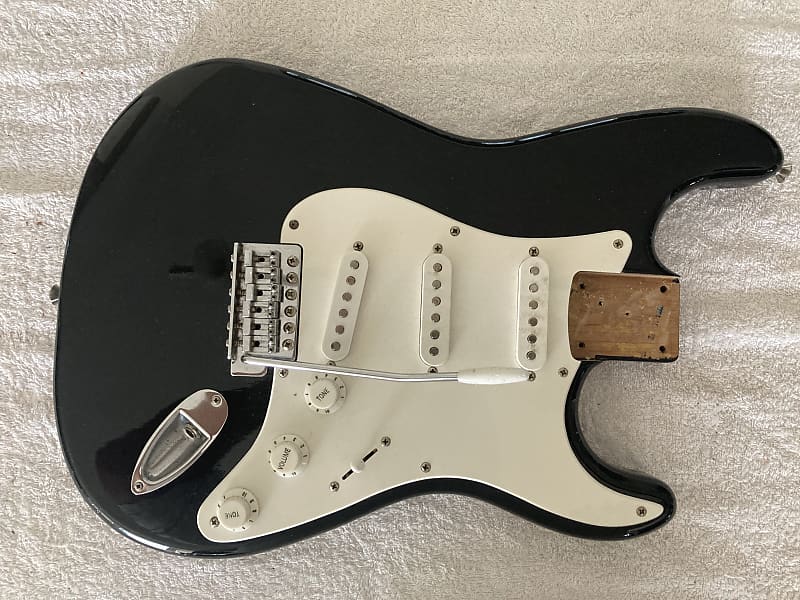 Fender Squier Loaded (sss) Black Stratocaster Guitar Body 