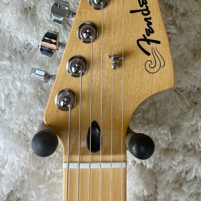 Fender Player Plus Meteora HH 3-Color Sunburst image 3