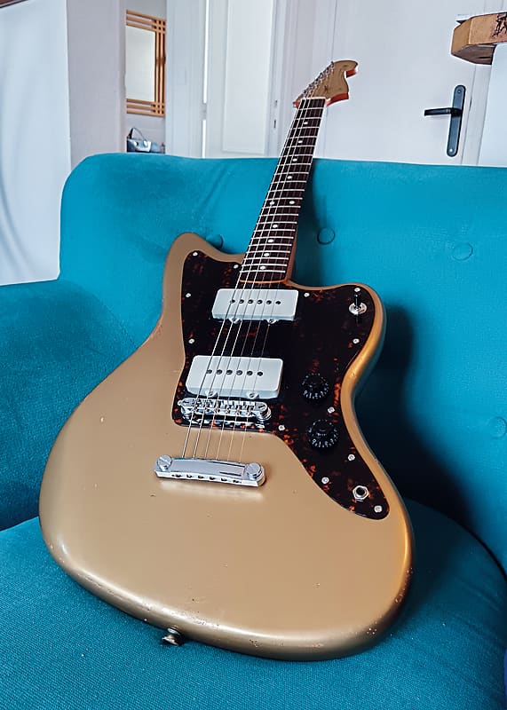 Fender Squier Jazzmaster Deluxe MOD / RELIC NITRO Reverb Australia