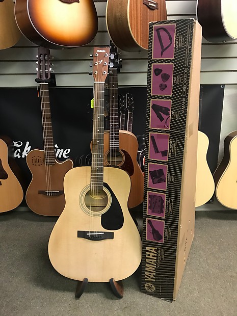 Yamaha f310p acoustic guitar price on sale