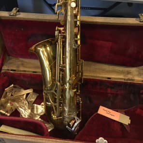 King Zephyr Alto Saxophone 1952 w Original Tweed Case H.N.