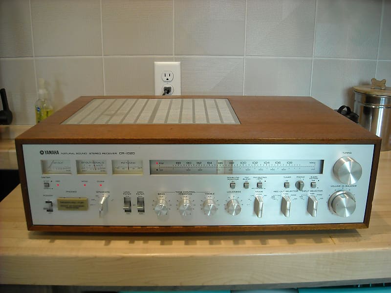 Yamaha CR-1020 1977 - wood  			