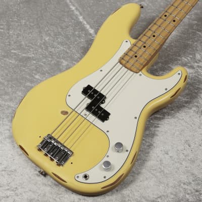ベース Fender / Precision Bass Buttercream Fender Deluxe Active Precision Bass - Buttercream with Maple