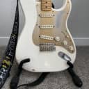 Fender Stratocaster Olympic White Earned Patina 1979 Olympic White