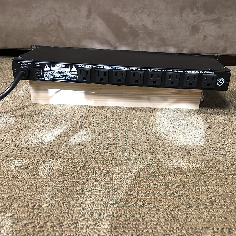 Furman RackRider RR-15 Power Conditioner and Light Module Furman RackRider RR-15 Power Conditioner and Light Module