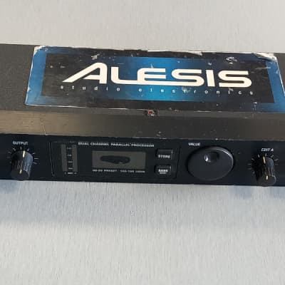 Alesis MicroVerb 4 18-Bit Signal Processor | Reverb Canada