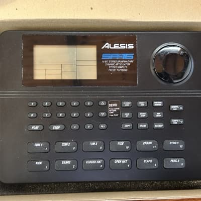 Alesis SR-16