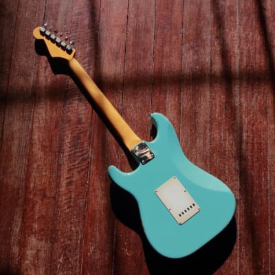 Fender FSR American Vintage '62 Stratocaster  Tropical Turquoise 2011 image 4