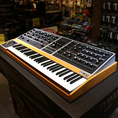 Moog One 16-Voice 61-Key Polyphonic Analog Synthesizer 2018 - Present - Black/Ash