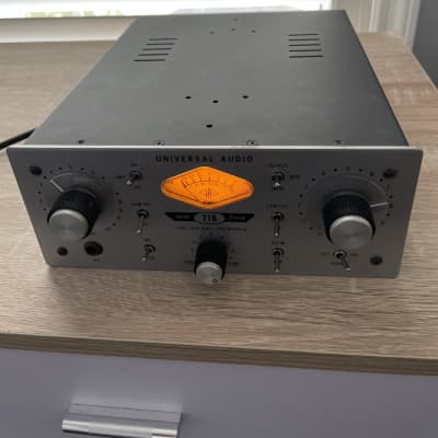 Universal Audio 710 Twin-Finity Tone Blending Mic Preamp | Reverb