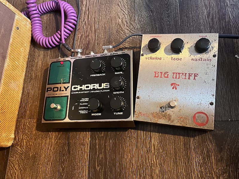 Electro-Harmonix Stereo Poly Chorus Analog Flange/Chorus Pedal