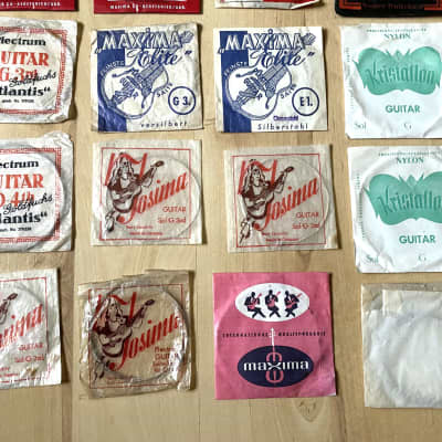 50's / 60's Lot of Maxima and other Guitars Strings NOS Case Candy image 3