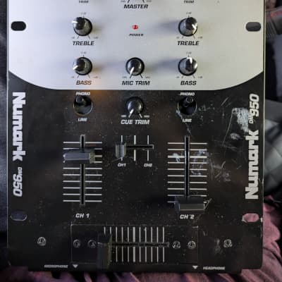 Numark DM1700T Stereo Preamp Control Center (see Description