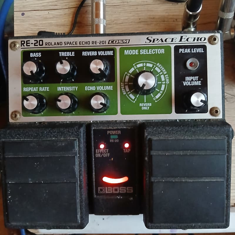 Boss RE-20 Space Echo