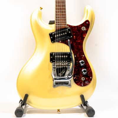 Mosrite The Ventures Model '65 Reissue Guitar with Case - Pearl White for sale
