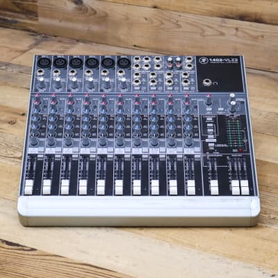 Mackie 1402-VLZ3 14-Channel Mic / Line Mixer