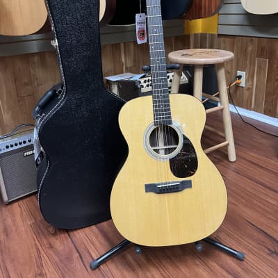Martin Standard Series OM-21 Orchestra Model Acoustic Guitar 2023- Natural. w/ hard case. New! image 2