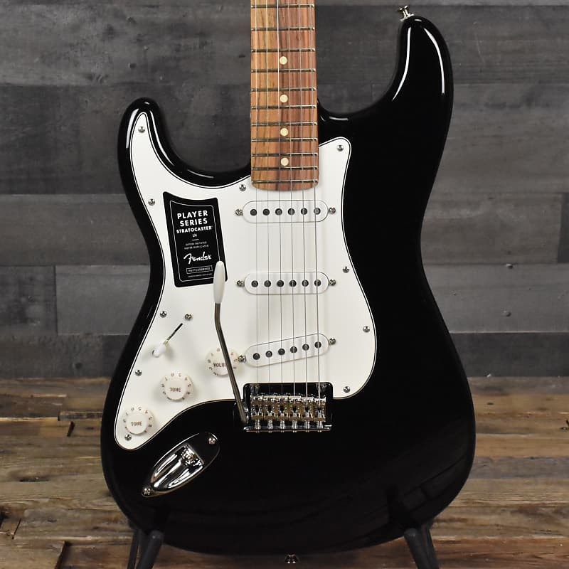 Fender Left-Handed Player Stratocaster - Black image 1