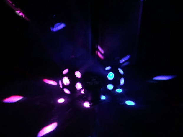 rotoballstriled.gif