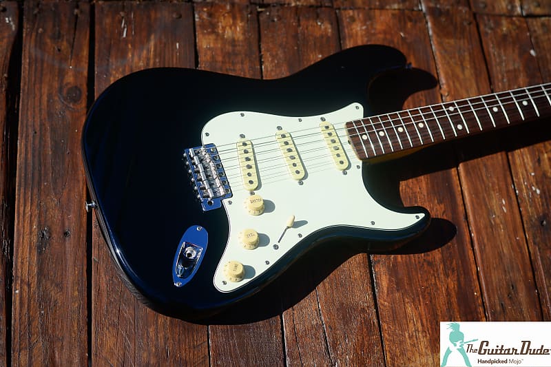 1997 Fender Japan Fender Stratocaster 1962 Reissue ST62