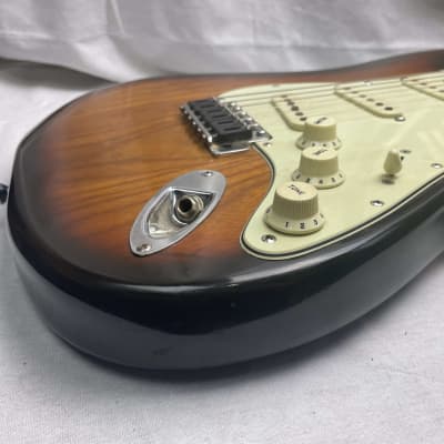 Fender USA Stratocaster Guitar with Case - changed saddles & electronics 1979 - 2-Color Sunburst / Maple neck image 10