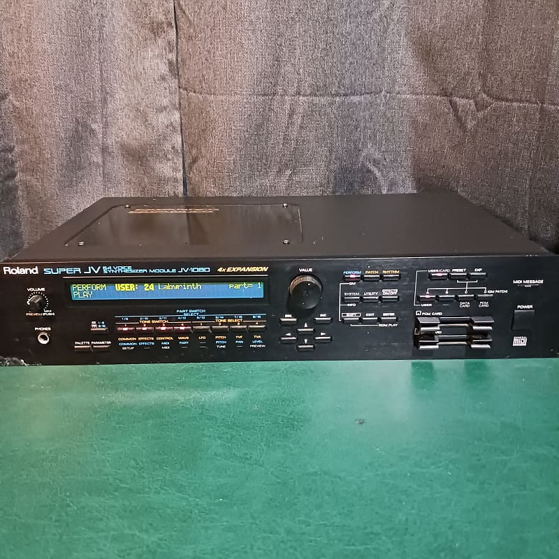 Roland JV-1080 Mid-90's - Black Metal