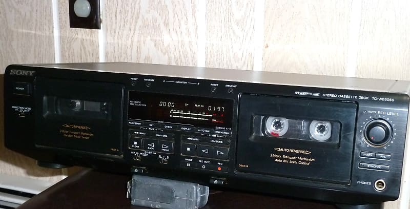 SONY TC-WE605S WITH DOLBY B,C,S/WORKS GREAT AS A SINGLE CASSETTE DECK.NEW BELTS+PINCH ROLLERS INSTALLED IN DECK B. DECK A IS BAD. image 1