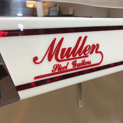 2020 Mullen G2 D10 - White Lacquer/Red Trim image 3